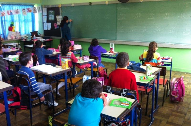 Aulas na escola que pegou fogo no final de semana foram retomadas nesta ter&ccedil;a-feira