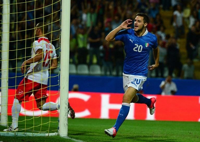Mattia Destro comemora gol da It&aacute;lia