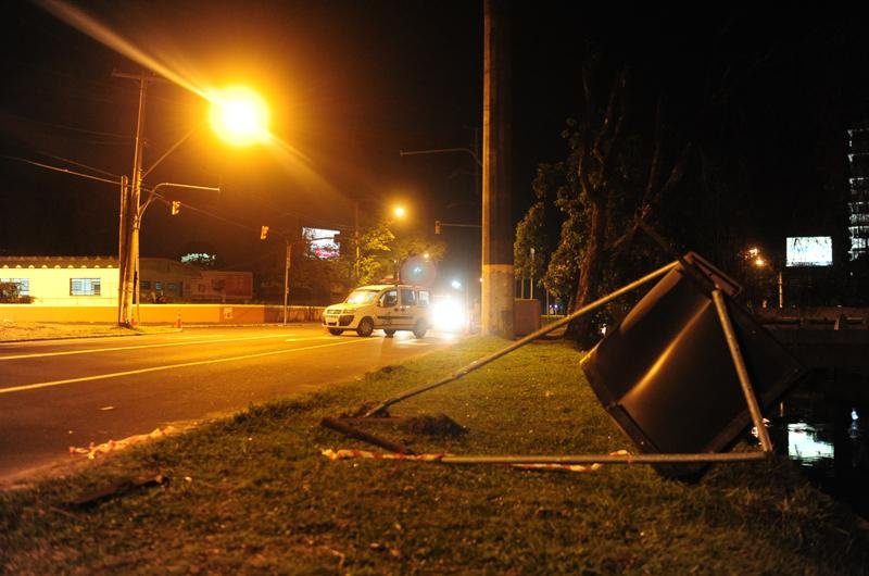 Acidente ocorreu na esquina das avenidas Ipiranga e Silva S&oacute;