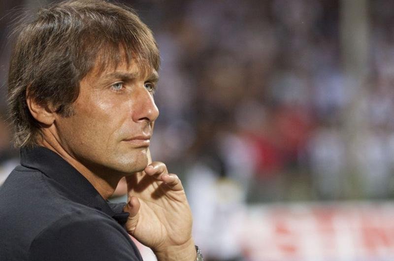 Antonio Conte foi condenado por n&atilde;o denunciar esquema de corrup&ccedil;&atilde;o quando dirigia o Siena