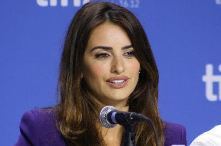 Pen&eacute;lope Cruz em entrevista coletiva no Festival de Cinema de Toronto