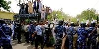Polícia tenta conter protestos no Sudão