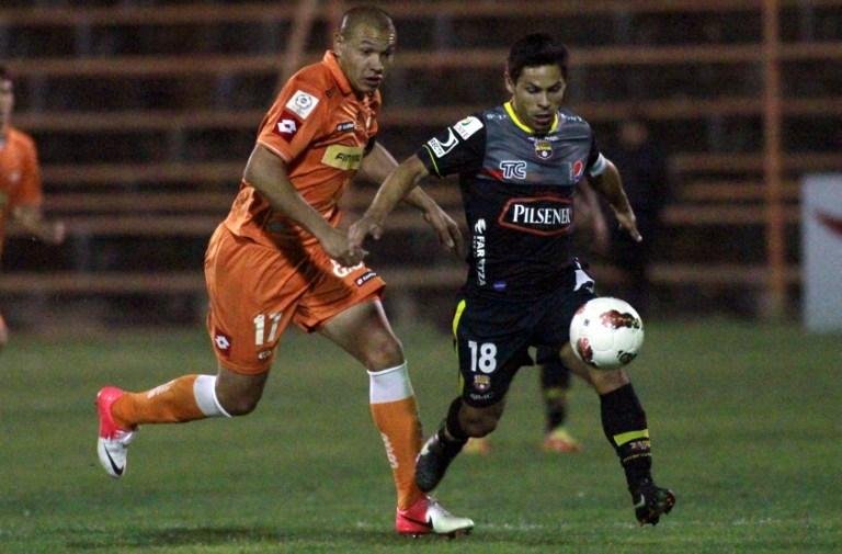 Barcelona de Guayaquil e Cobreloa disputam vaga nesta quarta