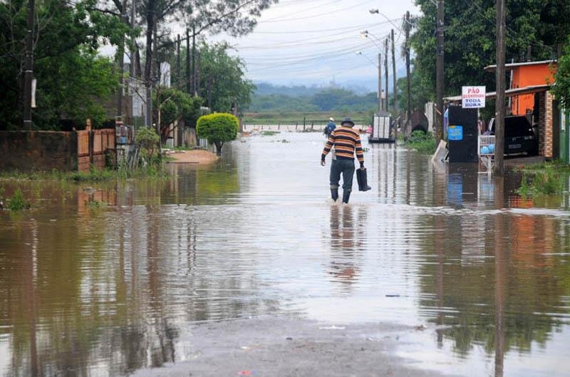Em Alvorada, ruas ficaram cobertas de &aacute;gua