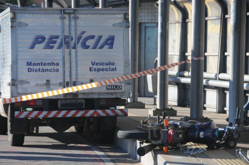 Motociclista morreu em acidente em Porto Alegre