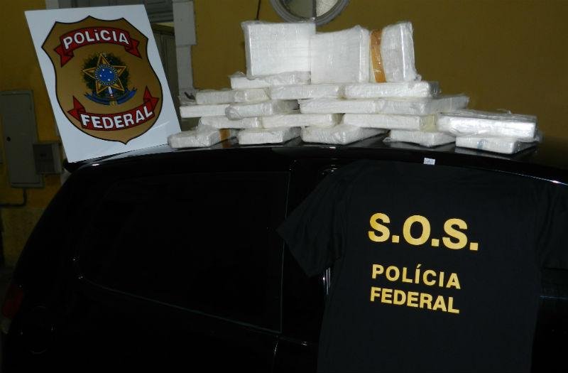 Coca&iacute;na foi apreendida em Rio Grande