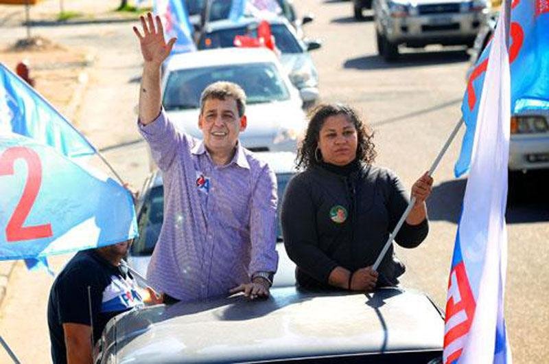 O vice, Sebasti&atilde;o Melo, puxou carreata ontem, na zona Norte da Capital 