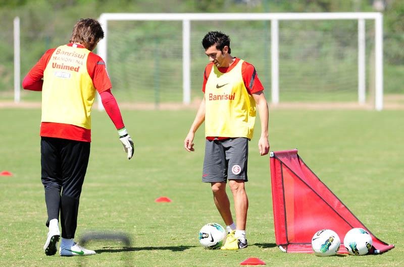 D&aacute;tolo treinou em separado no Inter