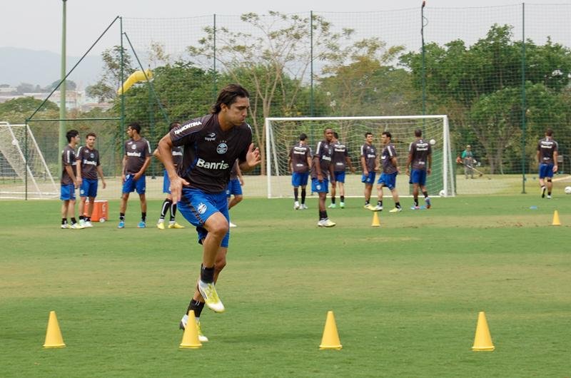 Marcelo Moreno &eacute; esperan&ccedil;a de gols para Gr&ecirc;mio vencer o Atl&eacute;tico Mineiro