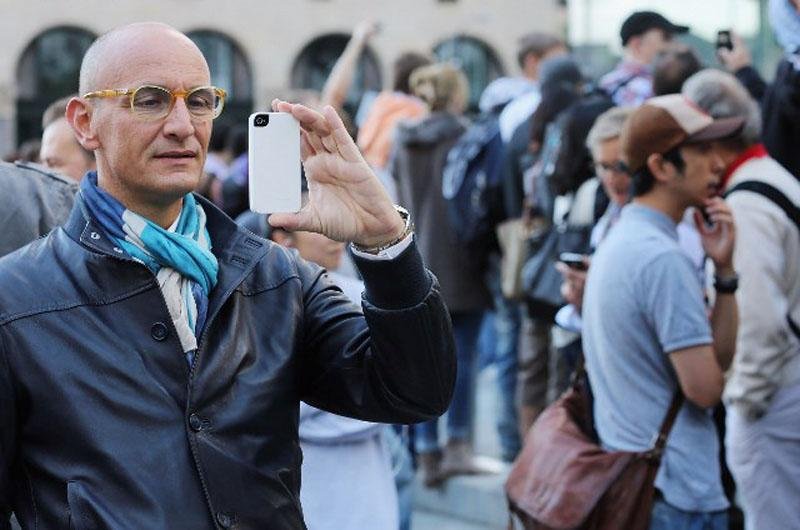 Apple vendeu mais de 5 milh&otilde;es de iPhone 5 em tr&ecirc;s dias
