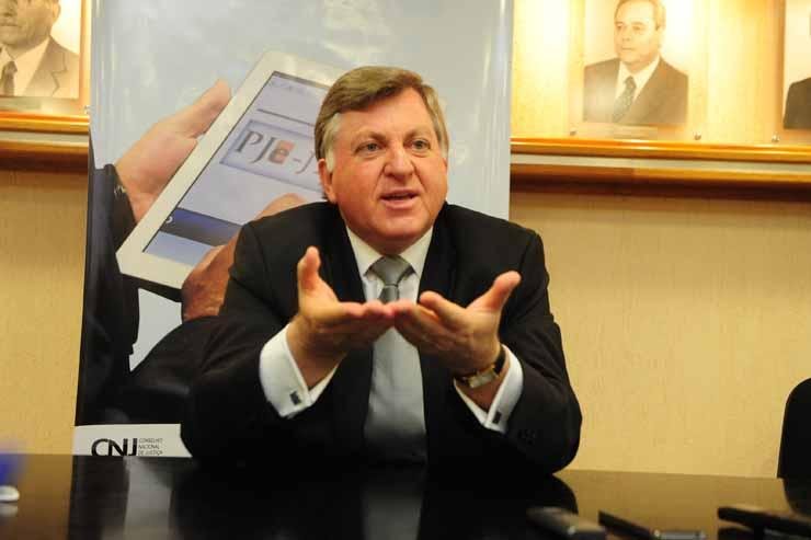 Presidente do TST, ministro Jo&atilde;o Oreste Dalazen, participou do lan&ccedil;amento do sistema eletr&ocirc;nico em Porto Alegre