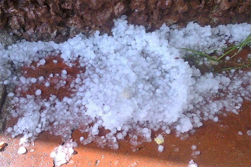Rio Grande registra chuva congelada e queda de granizo