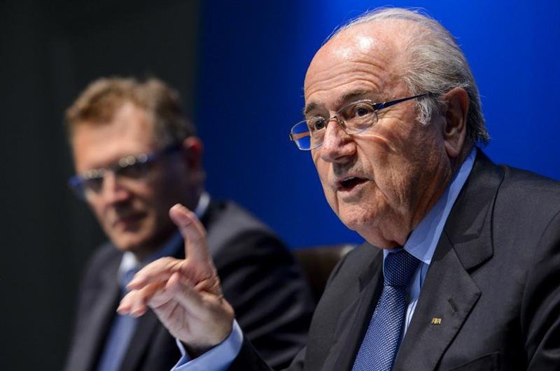 J&eacute;r&ocirc;me Valcke e Joseph Blatter deram entrevista na Su&iacute;&ccedil;a