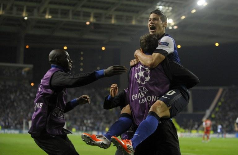 James Rodr&iacute;guez comemora gol e vit&oacute;ria do Porto na Liga dos Campe&otilde;es
