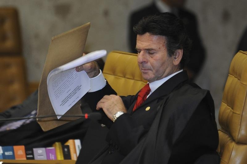 Fux condena Val&eacute;rio, Dirceu, Genoino e Del&uacute;bio no processo do mensal&atilde;o