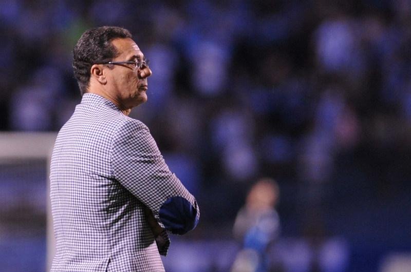 Luxa ainda mira o t&iacute;tulo do Brasileir&atilde;o