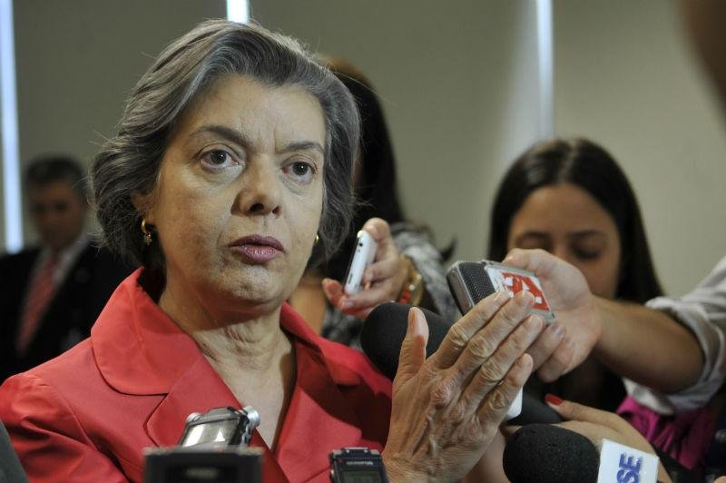 C&aacute;rmen L&uacute;cia disse que as pessoas s&atilde;o livres para votar e devem exercer esse direito com responsabilidade