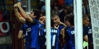 Com gol no início, Inter vence clássico com Milan