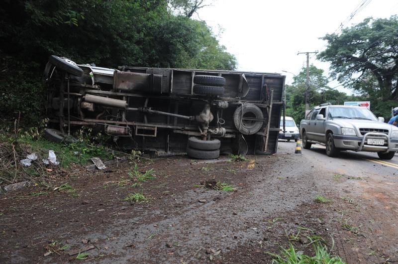 Segundo motorista, ve&iacute;culo ficou sem freios