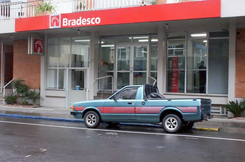 Ag&ecirc;ncia banc&aacute;ria fica no centro da cidade