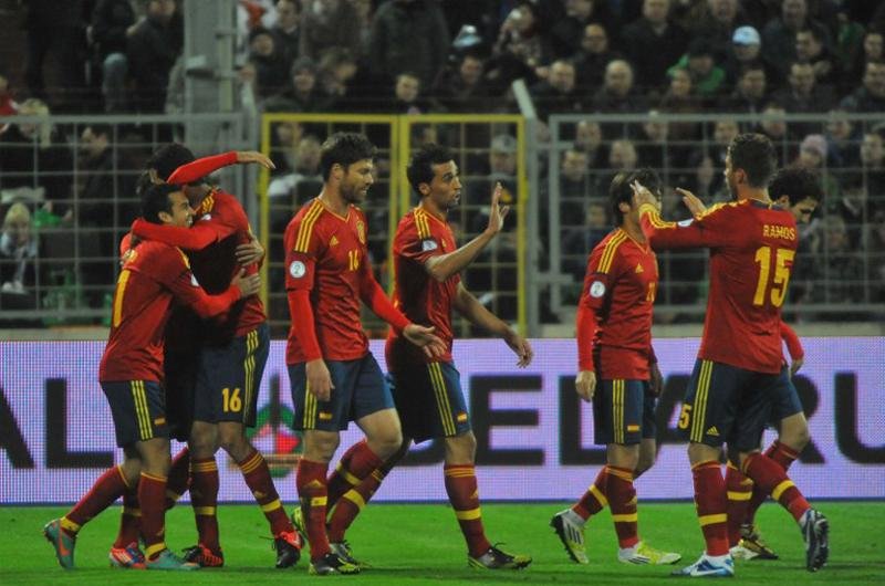 F&uacute;ria voltou a apresentar futebol que conquistou Copa do Mundo e fez 4 a 0