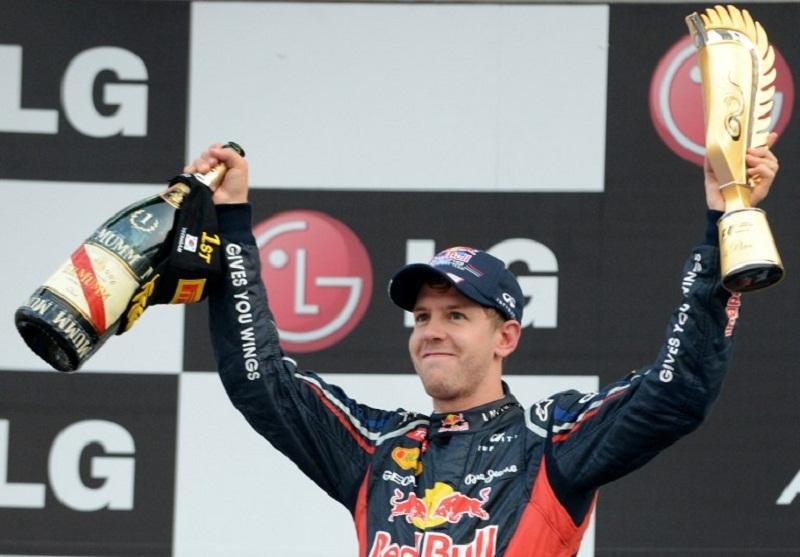 Piloto da Red Bull conquistou terceira vit&oacute;ria consecutiva