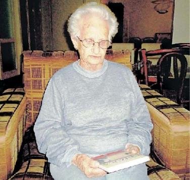Aos 92 anos, Regina Panizzi lembra os tempos de escola