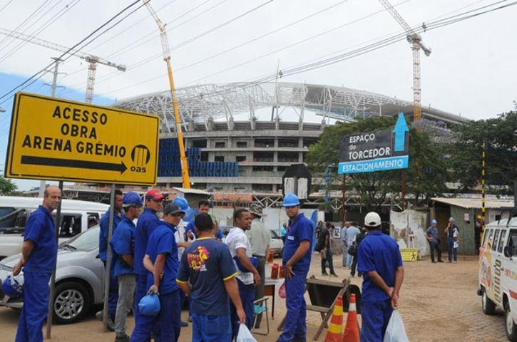 Oper&aacute;rios realizaram paralisa&ccedil;&atilde;o na ter&ccedil;a-feira