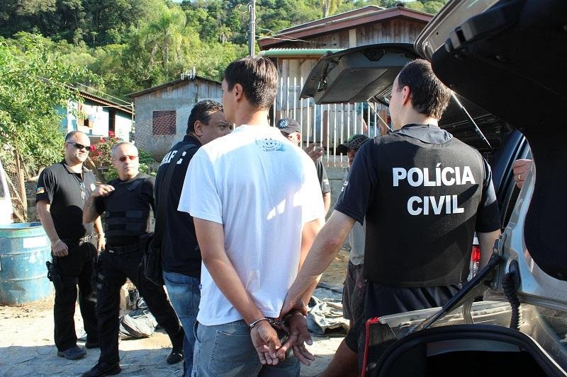 Mandados foram cumpridos neste s&aacute;bado