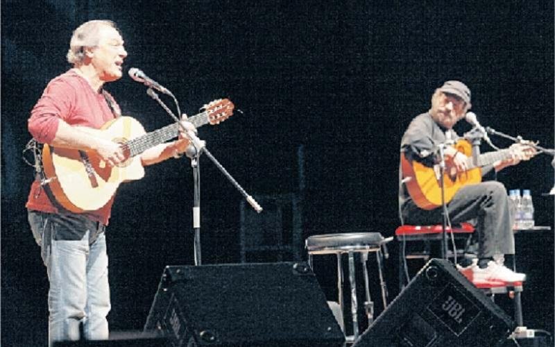 &Iacute;cones do MPB fazem show de cl&aacute;ssicos