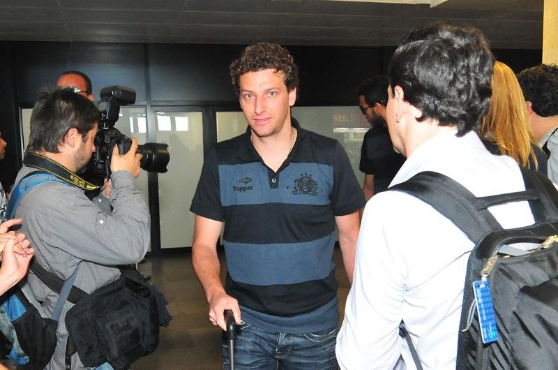 Elano diz que retiro no Rio foi importante para descansar