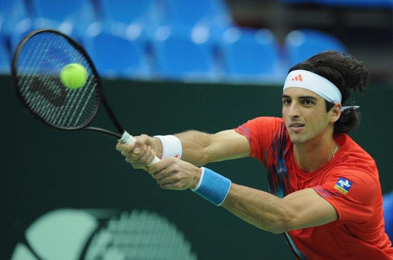 Bellucci joga bem, mas perde para Federer na Basileia