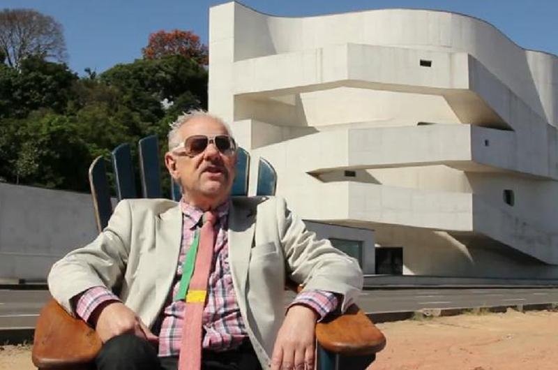 Jornalista foi encontrado morto ontem em casa
