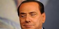 Pena de Silvio Berlusconi por fraude fiscal na Itália foi reduzida para um ano