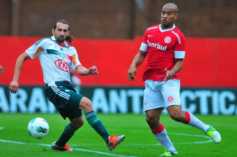 Inter e Palmeiras se enfrentam no Beira-Rio