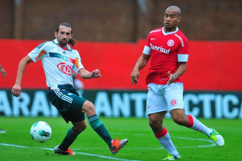 Moledo vigiou Barcos durante toda a partida 