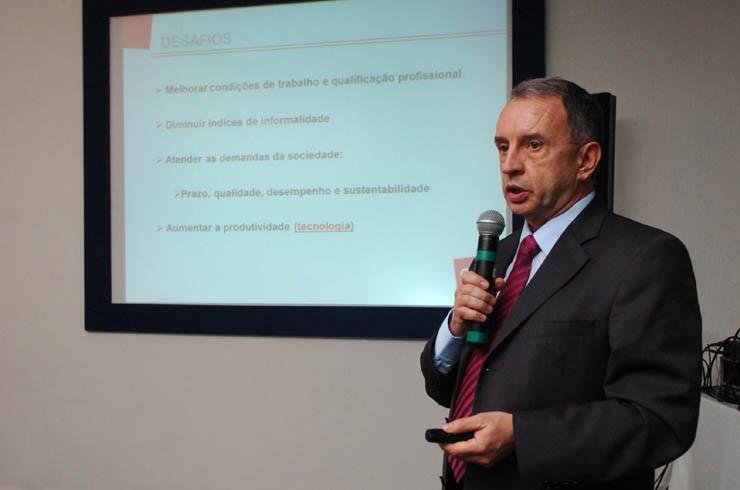Vice-presidente da Cbic, Jos&eacute; Carlos Martins, estima que setor da constru&ccedil;&atilde;o civil cres&ccedil;a at&eacute; 5% neste ano