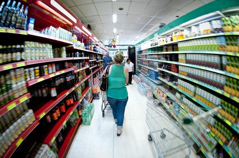 Supermercados estimam vendas menores no Natal