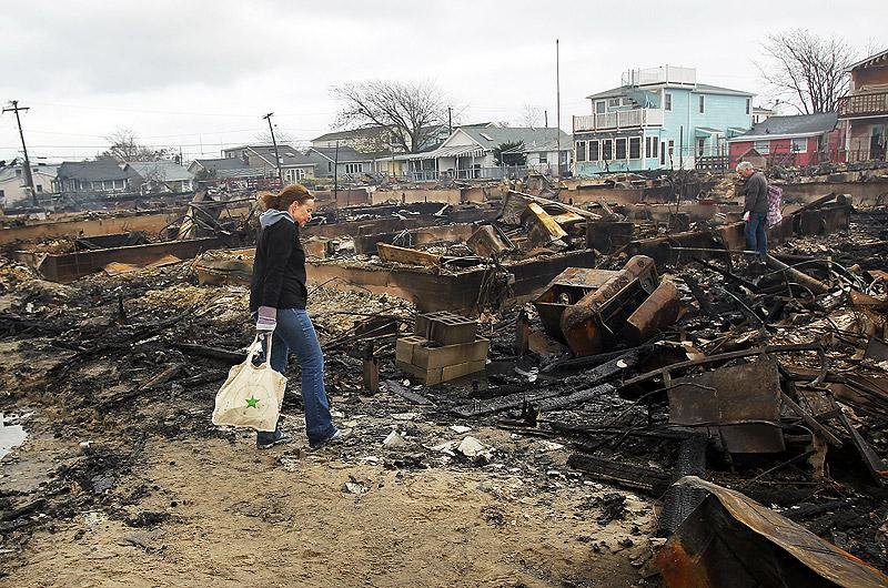 EUA contabilizam estragos sem precedentes ap&oacute;s passagem de Sandy