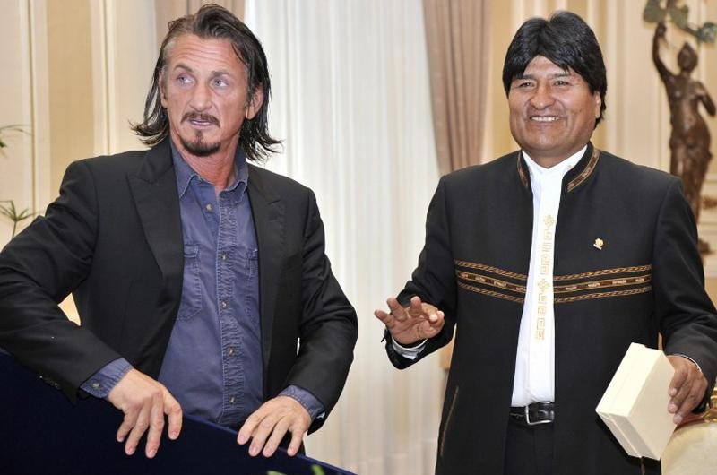 Penn se encontrou com Evo Morales em visita a Bol&iacute;via