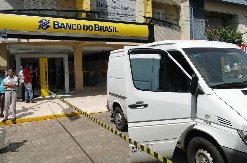 Sete homens armados invadiram ag&ecirc;ncia do BB em Fagundes Varela
