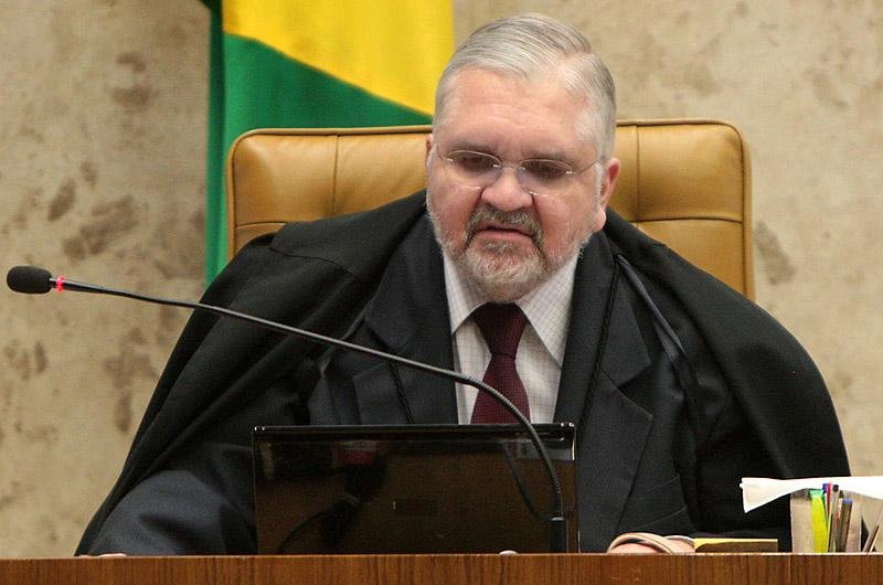 Gurgel nega benef&iacute;cios a Val&eacute;rio por novas revela&ccedil;&otilde;es sobre mensal&atilde;o