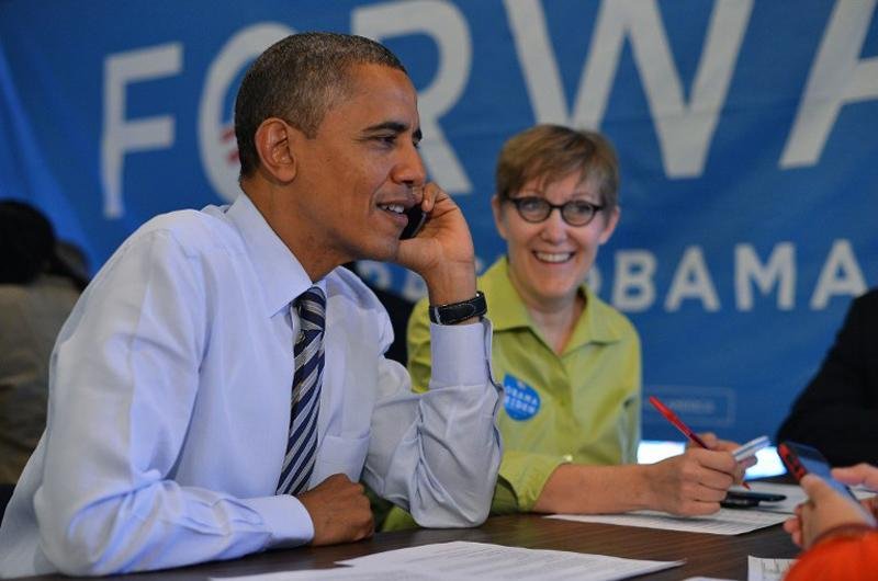 Presidente Barack Obama liga para volunt&aacute;rio de sua campanha para agradecer pelo empenho