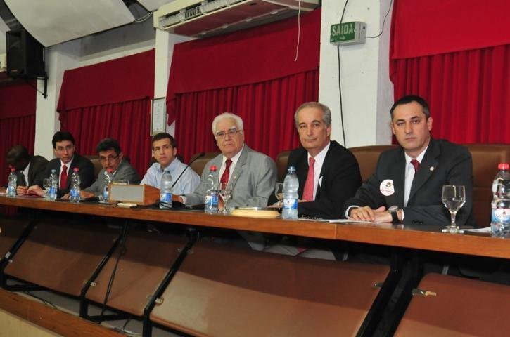 Luiz Lopes, Giovanni Luigi e Sandro Farias disputar&atilde;o primeiro turno das elei&ccedil;&otilde;es do Inter