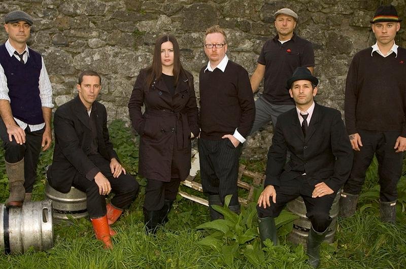 Conjunto americano Flogging Molly desembarca pela primeira vez em Porto Alegre