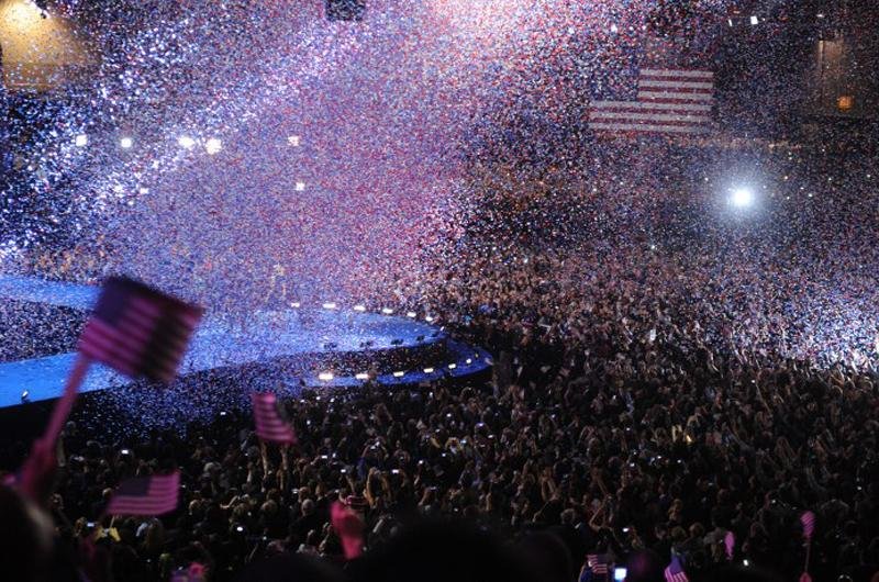 Ap&oacute;s an&uacute;ncio, democratas fazem festa