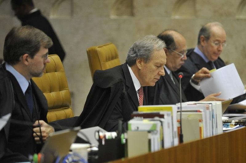 Julgamento do mensal&atilde;o foi retomado com bate-boca entre ministros do STF