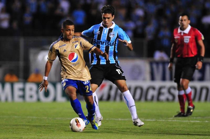 Tricolor solicitou adiamento do duelo para ter mais tempo entre partidas