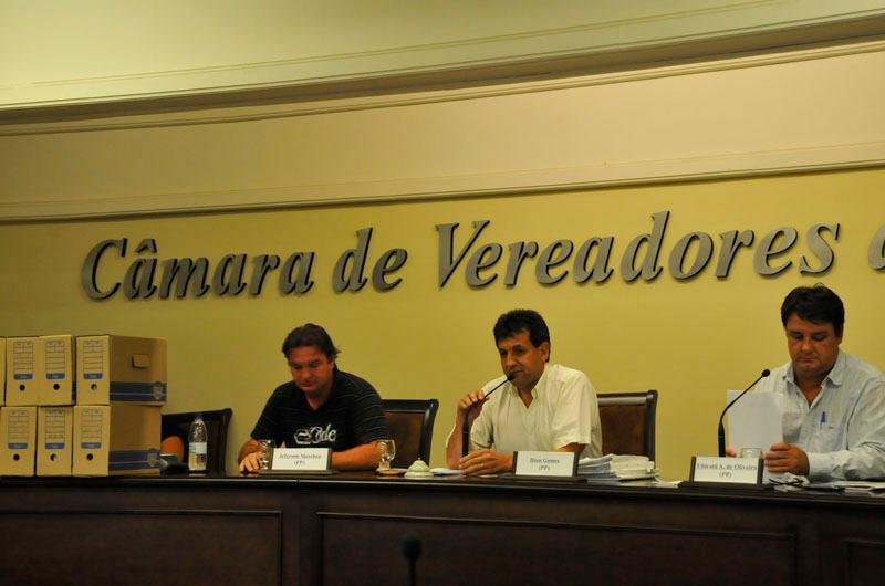 Vereadores apresentaram relat&oacute;rio final da CPI nesta quinta
