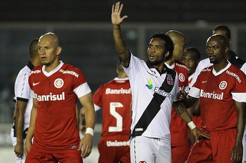 Nei ser&aacute; substitu&iacute;do por Edson Ratinho na equipe titular